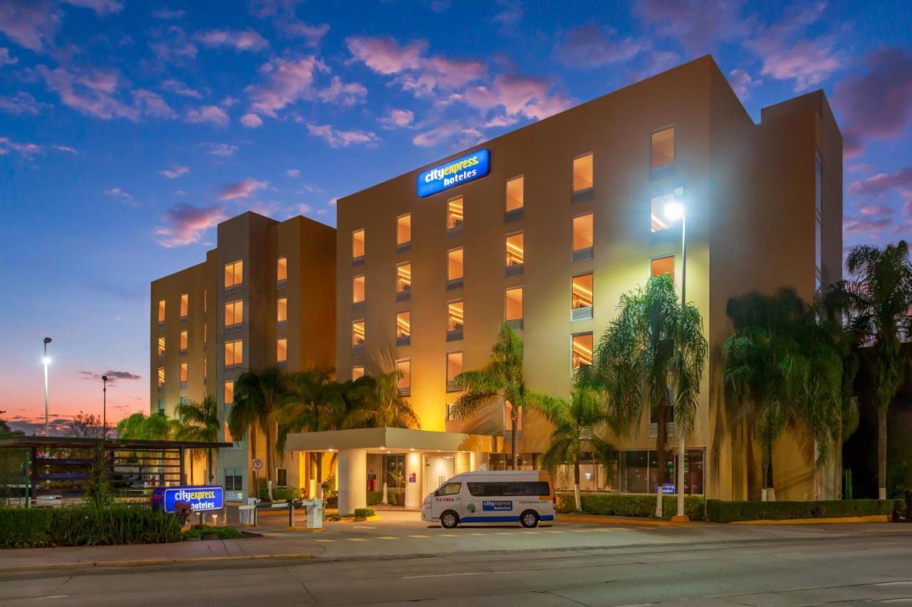 City Express By Marriott Leon Exterior photo